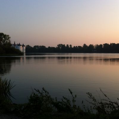 Wasserschloss Glücksburg am Abend